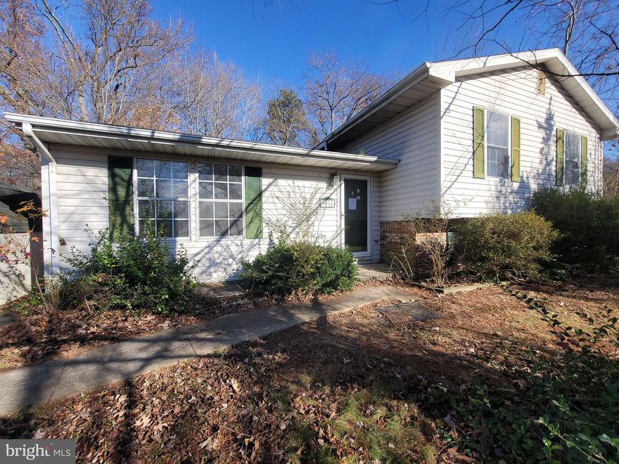 Split Level in Chapel Estates just off Route 50 in Easton.   Convenient to shopping, dining, and many area job centers.   This home needs your vision to bring it back to life, but has plenty of space to make your own.  Rear deck and private backyard backs to woods.  Walkout unfinished basement offers more potential living space.
This property is subject to the Freddie Mac First Look Initiative. The Freddie Mac First Look Initiative limits offers from being entertained during the first 30 days of listing to owner occupant and non-profit buyers only. Investor offers will be responded to after the first look period ends on  1/28/2024.