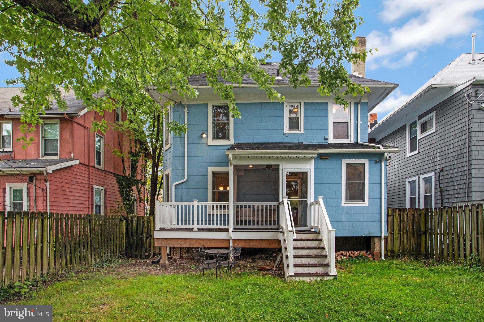 RADNOR WINSTON - Residential