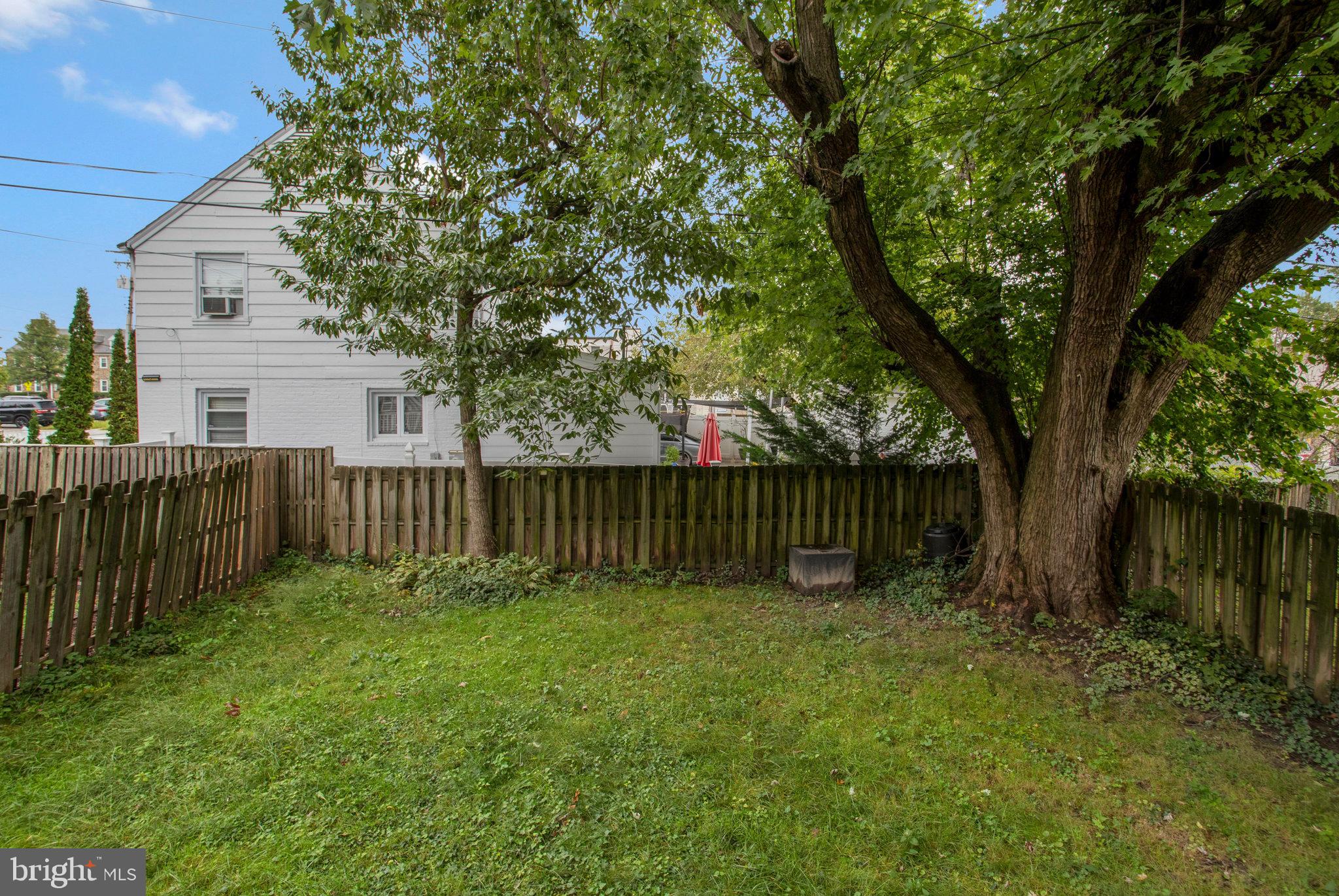 RADNOR WINSTON - Residential