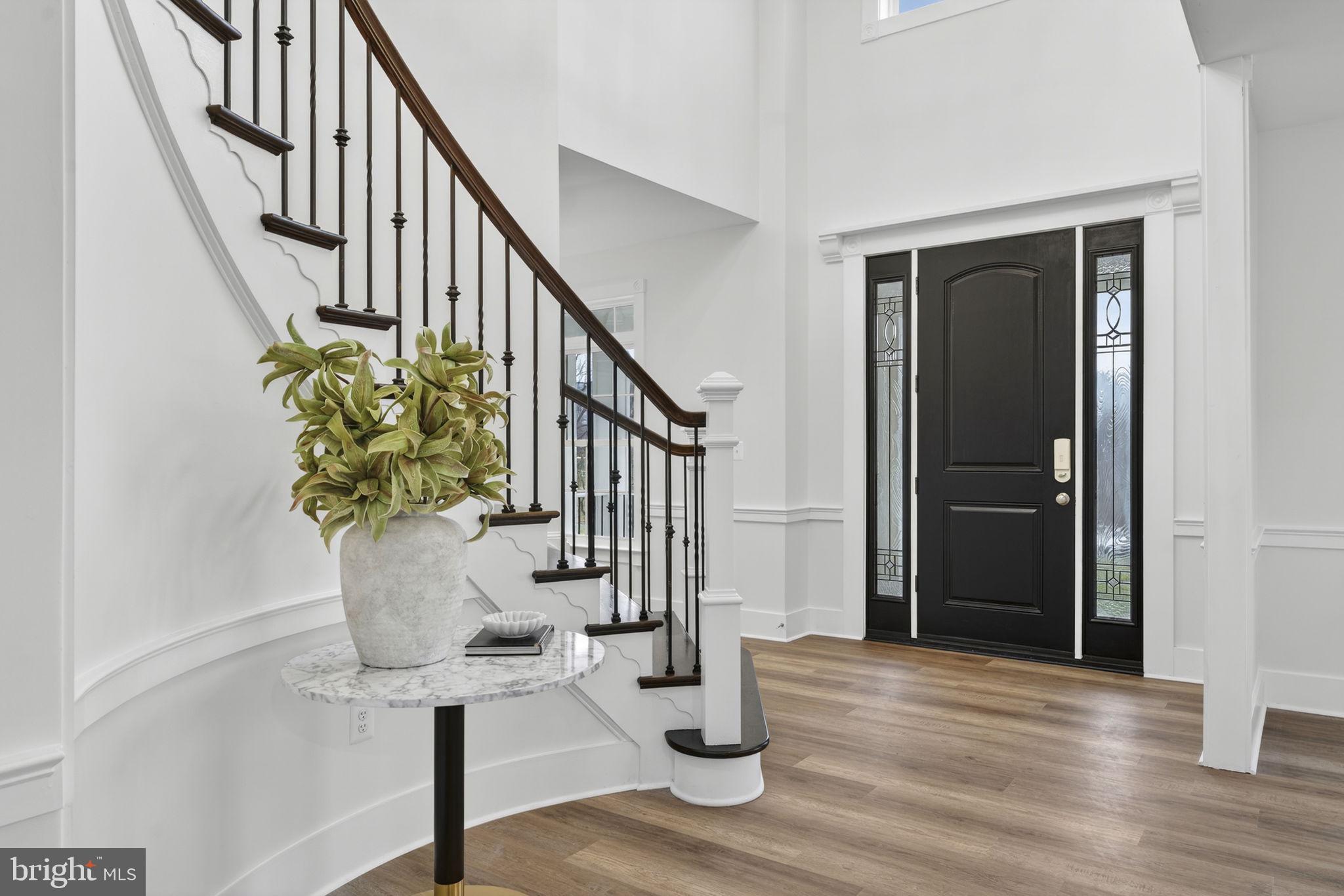 STONELEIGH - Residential