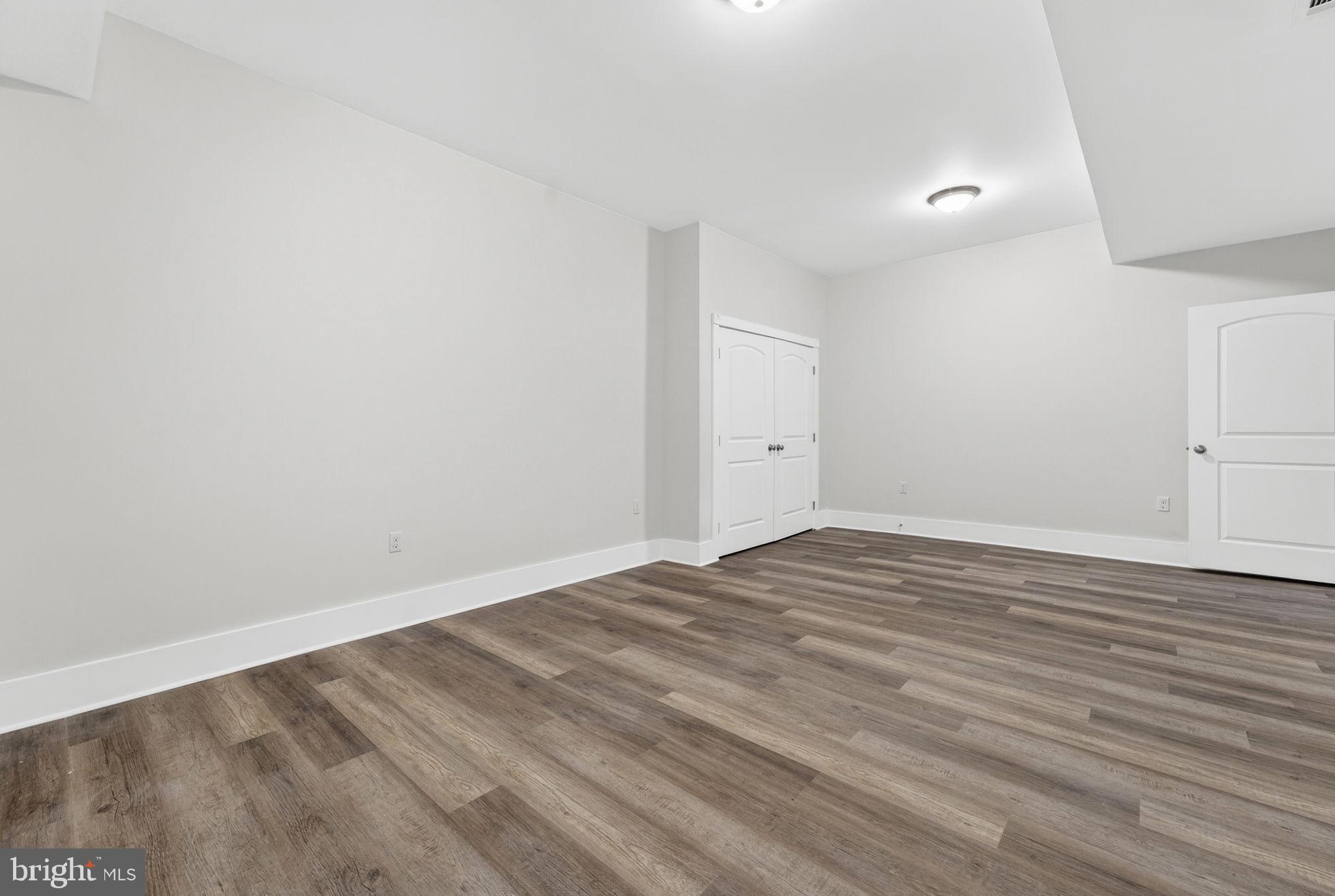 STONELEIGH - Residential