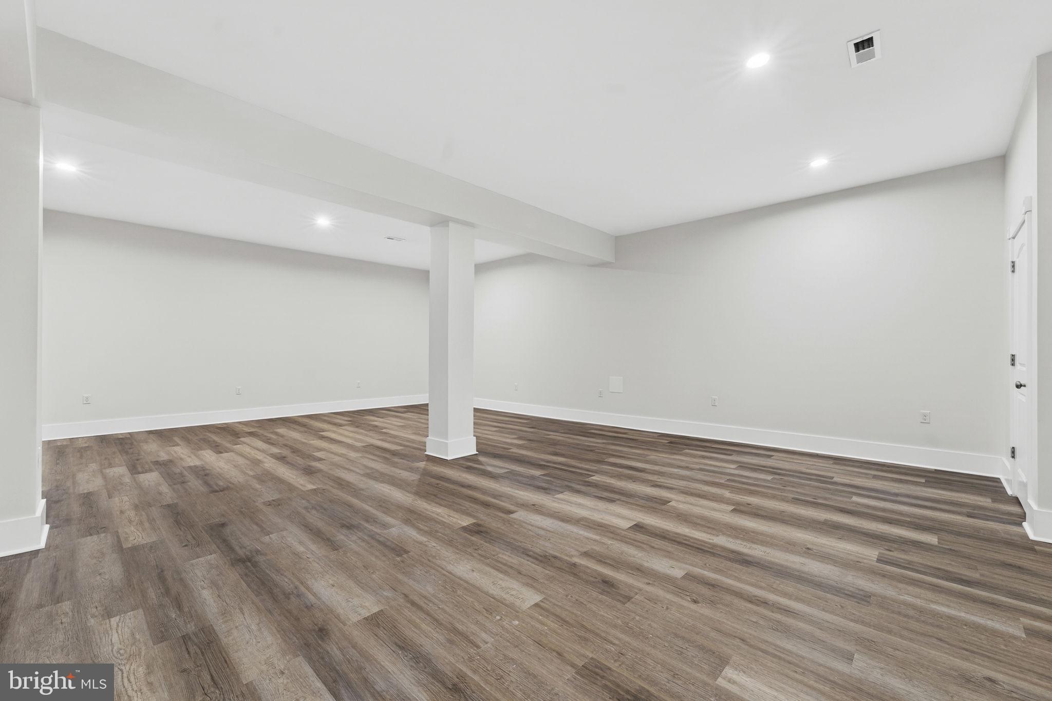 STONELEIGH - Residential