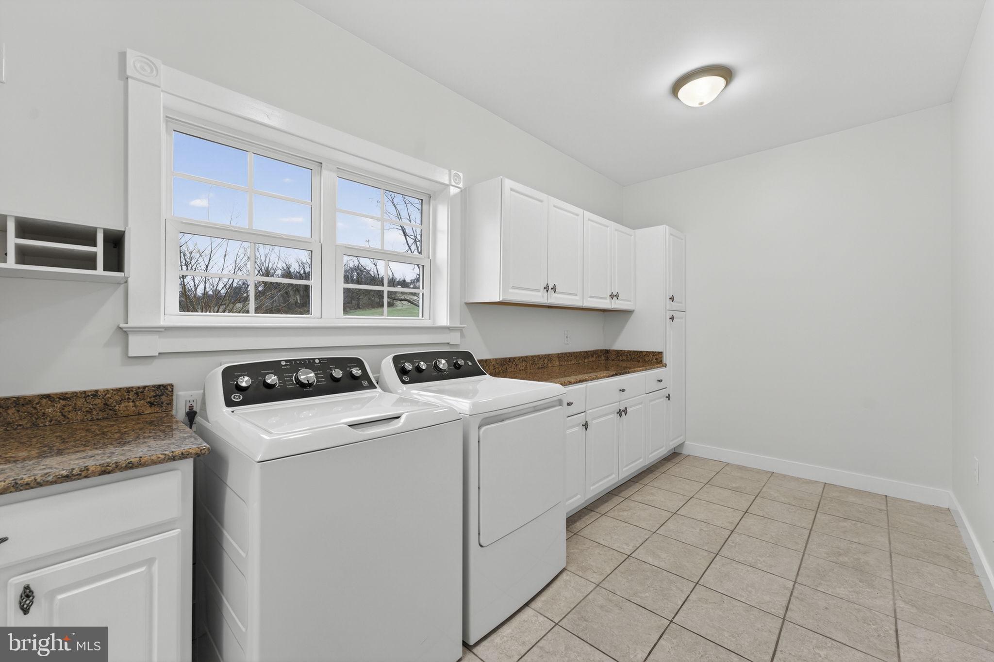 STONELEIGH - Residential