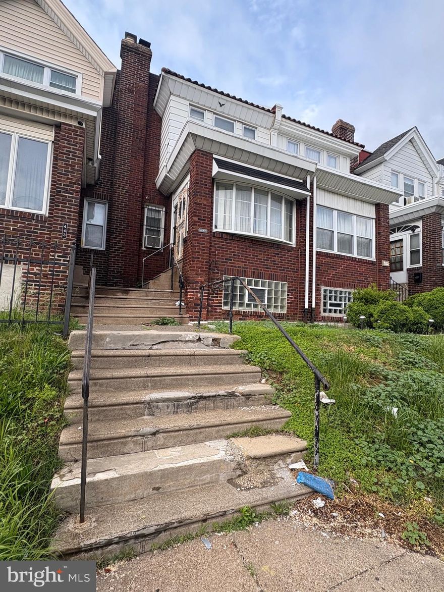 Charming straight-through home featuring 3 bedrooms, 2 bathrooms, and a welcoming front yard. Enjoy  hardwood floors throughout, a foyer, spacious living room, and a organized kitchen. The back balcony offers additional outdoor space. Conveniently located near plazas, shopping centers, schools, churches, and public transportation with direct access to Center City. Will be available for showing in the mid of June—don’t miss out!