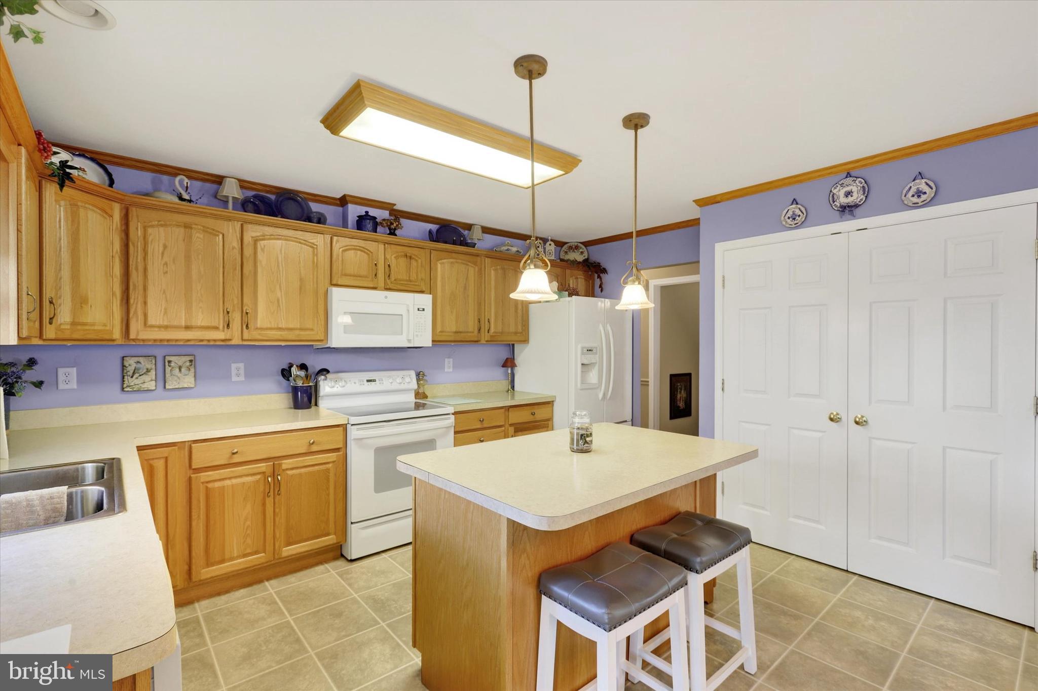 PENN NATIONAL GOLF COURSE COMMUNITY - Residential