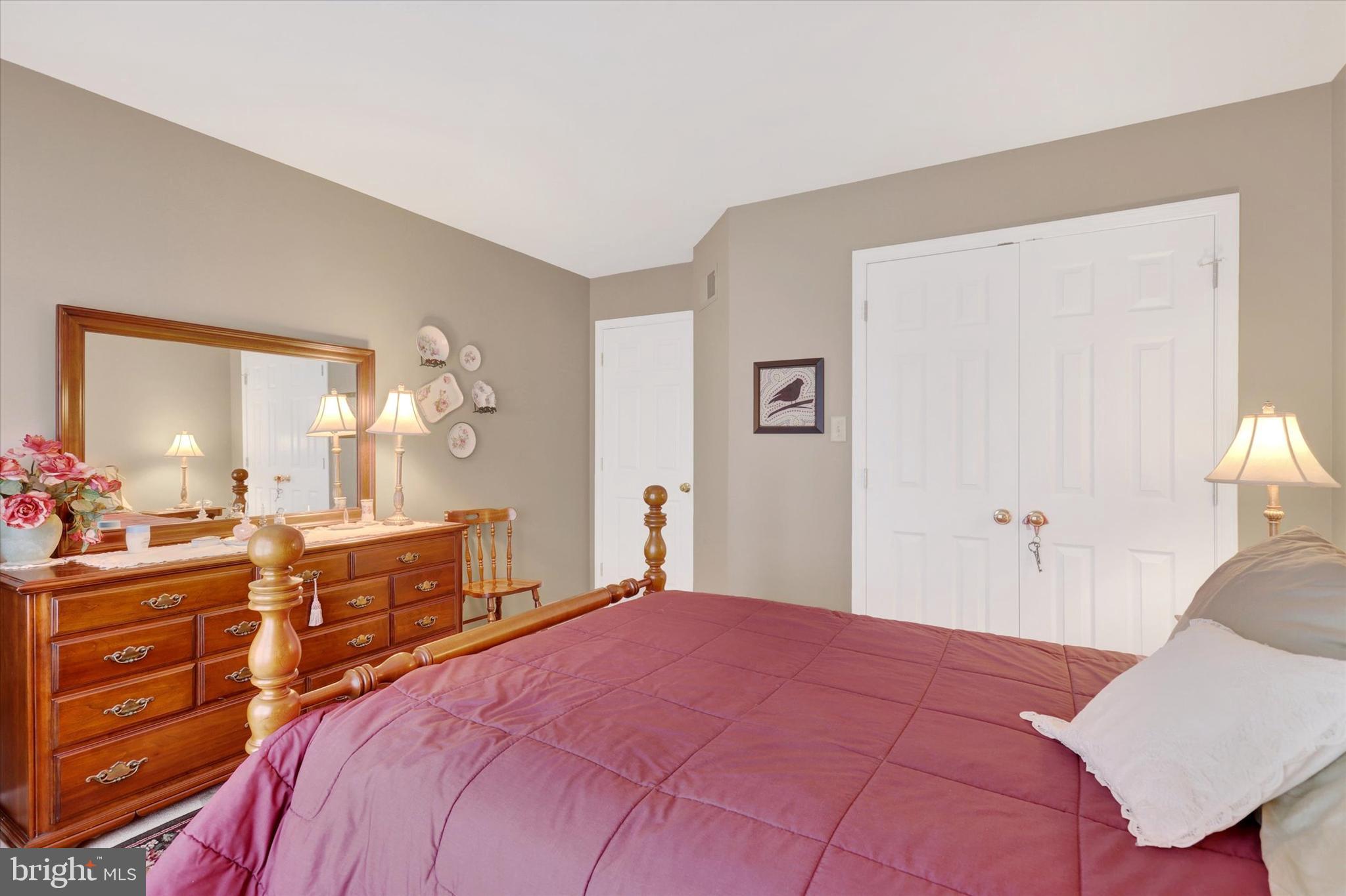 PENN NATIONAL GOLF COURSE COMMUNITY - Residential