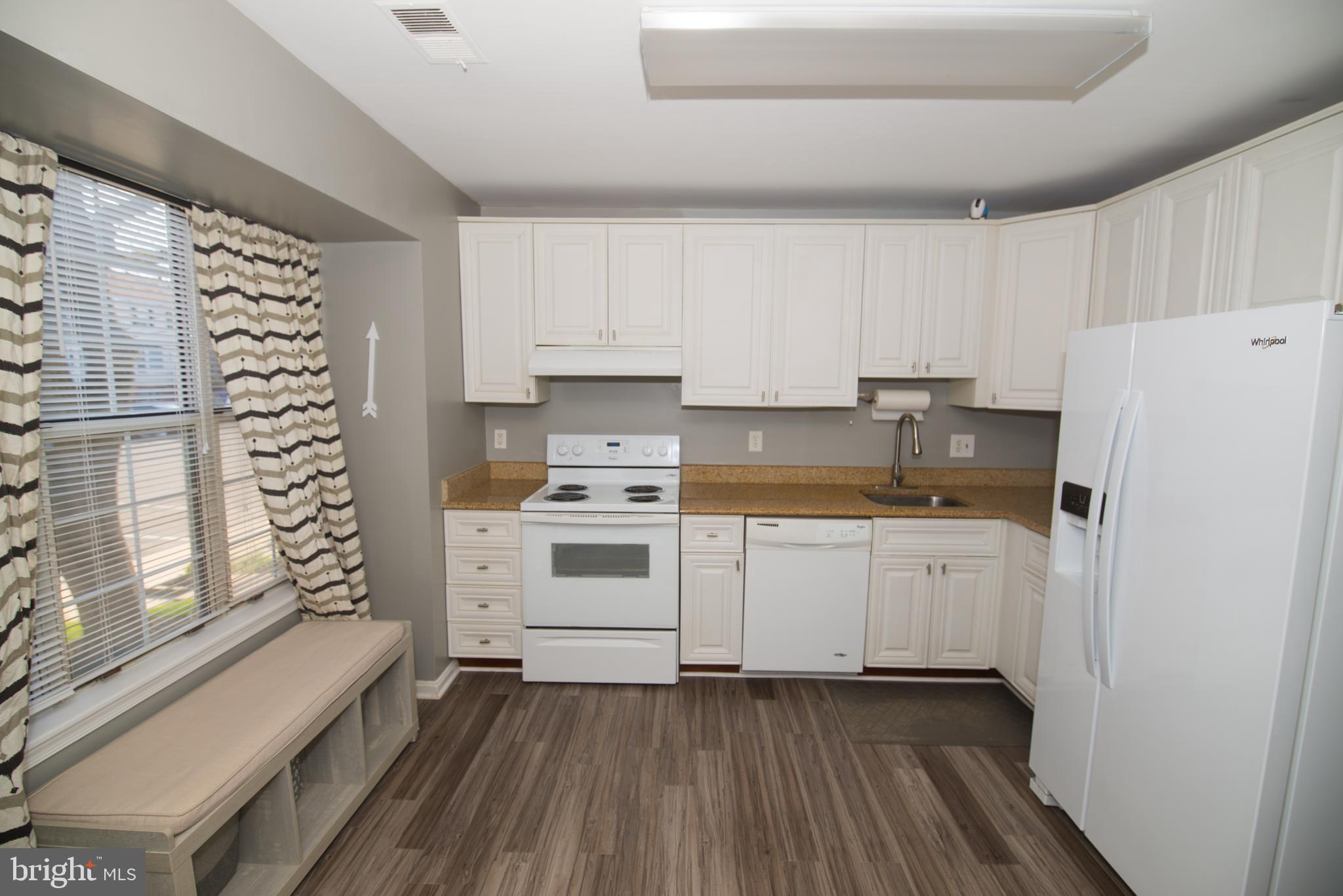 ARBORY CONDO PHASE ONE - Residential