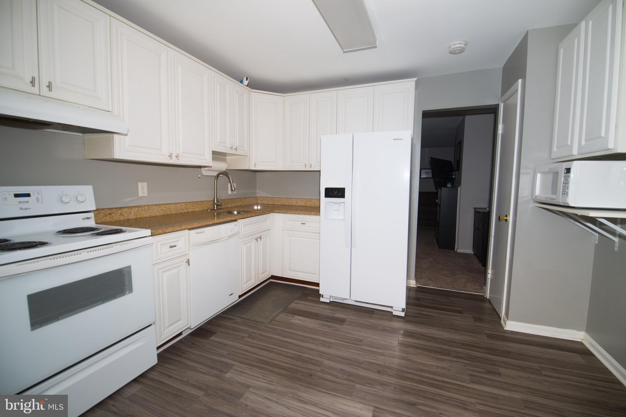 ARBORY CONDO PHASE ONE - Residential