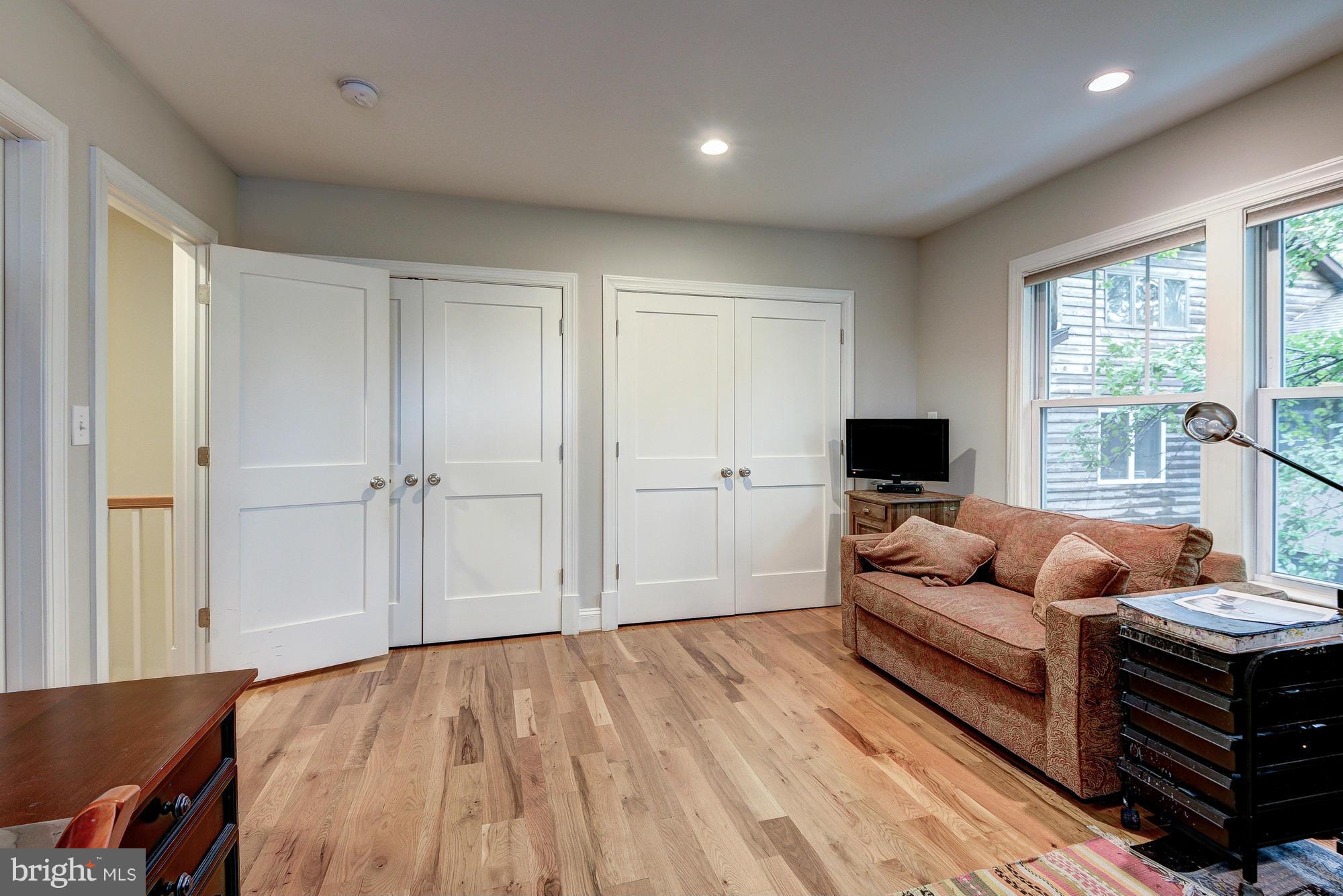 DEL RAY - Residential