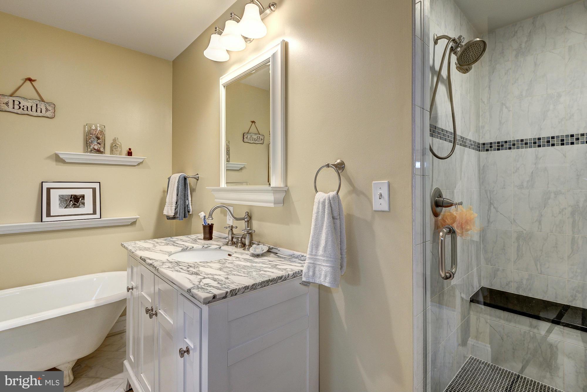 DEL RAY - Residential