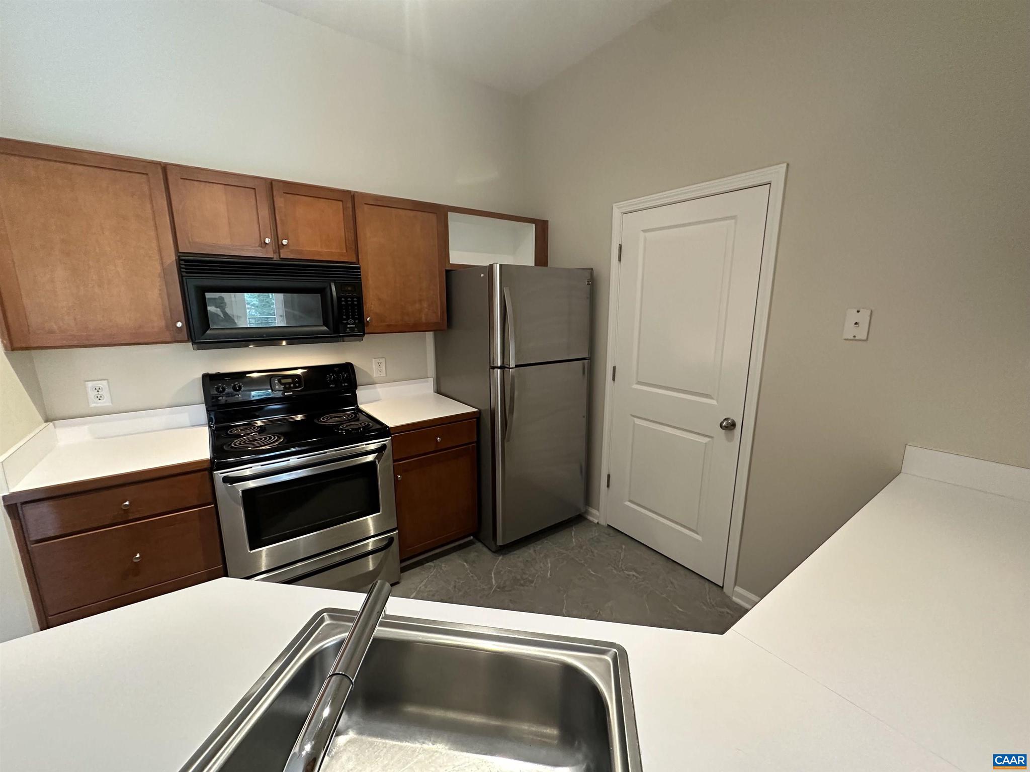 WALKER SQUARE CONDOS - Residential Lease
