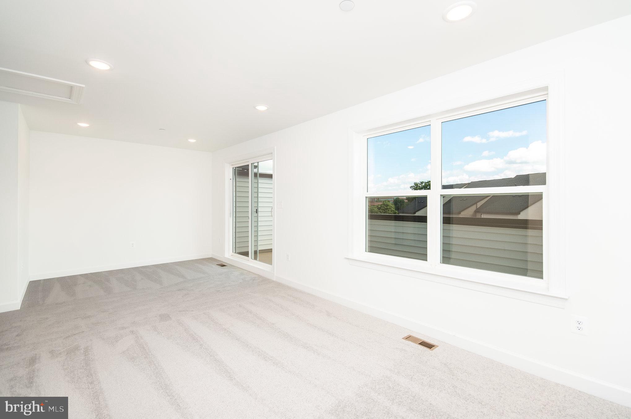 THE BOULEVARDS AT WESTFIELDS - Residential