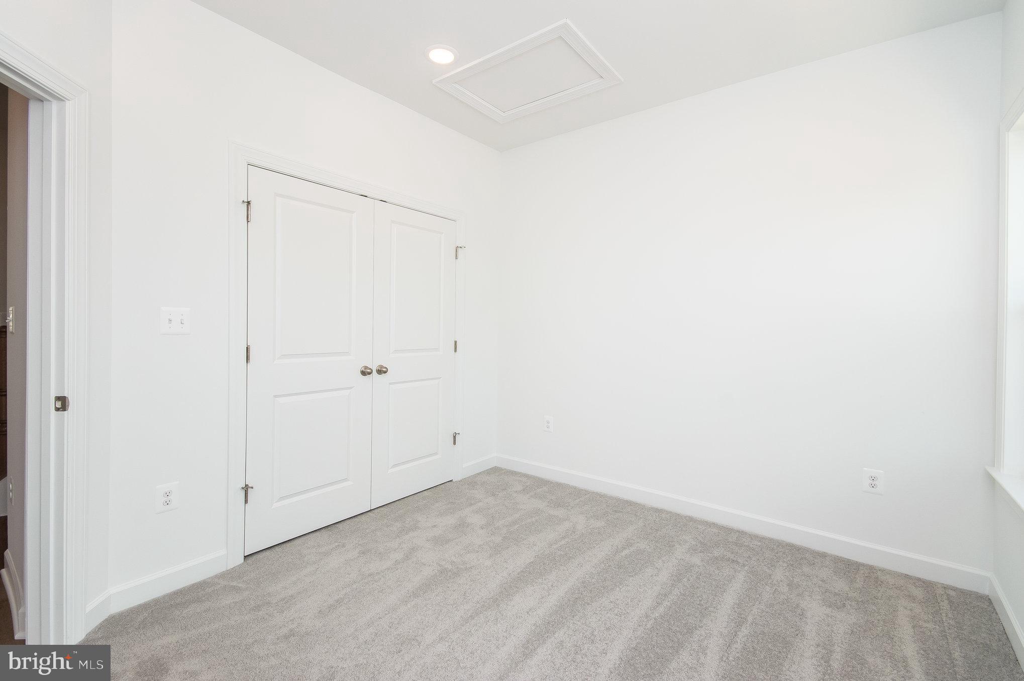 THE BOULEVARDS AT WESTFIELDS - Residential