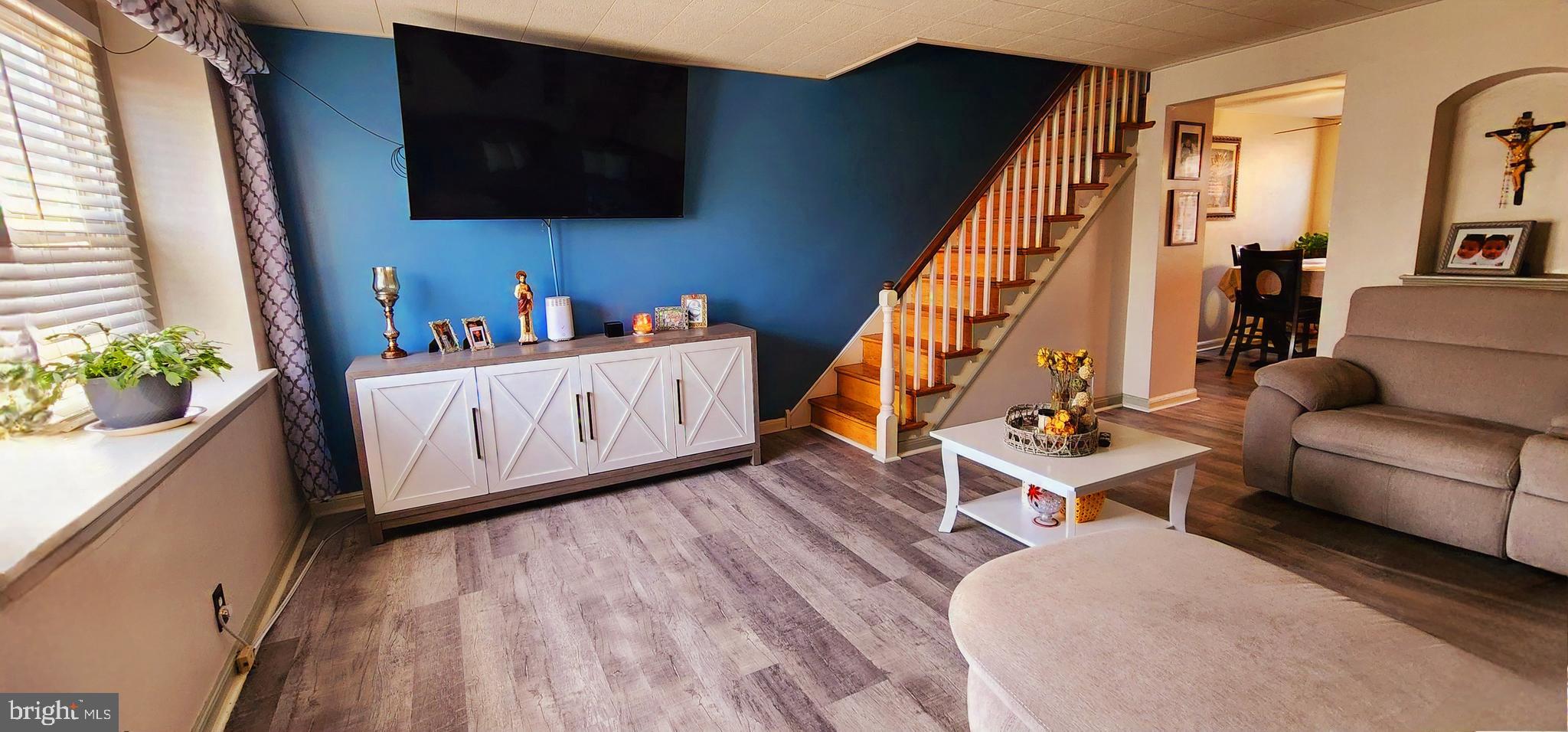 MAYFAIR - Residential