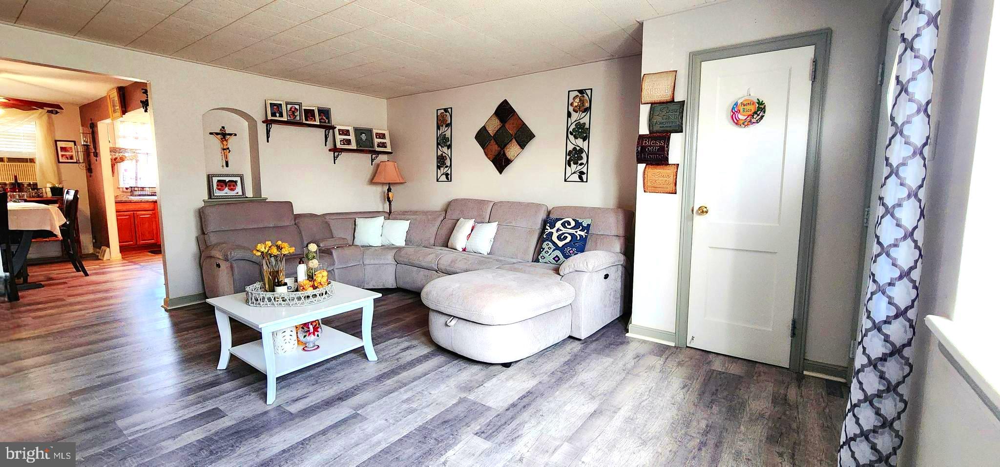 MAYFAIR - Residential