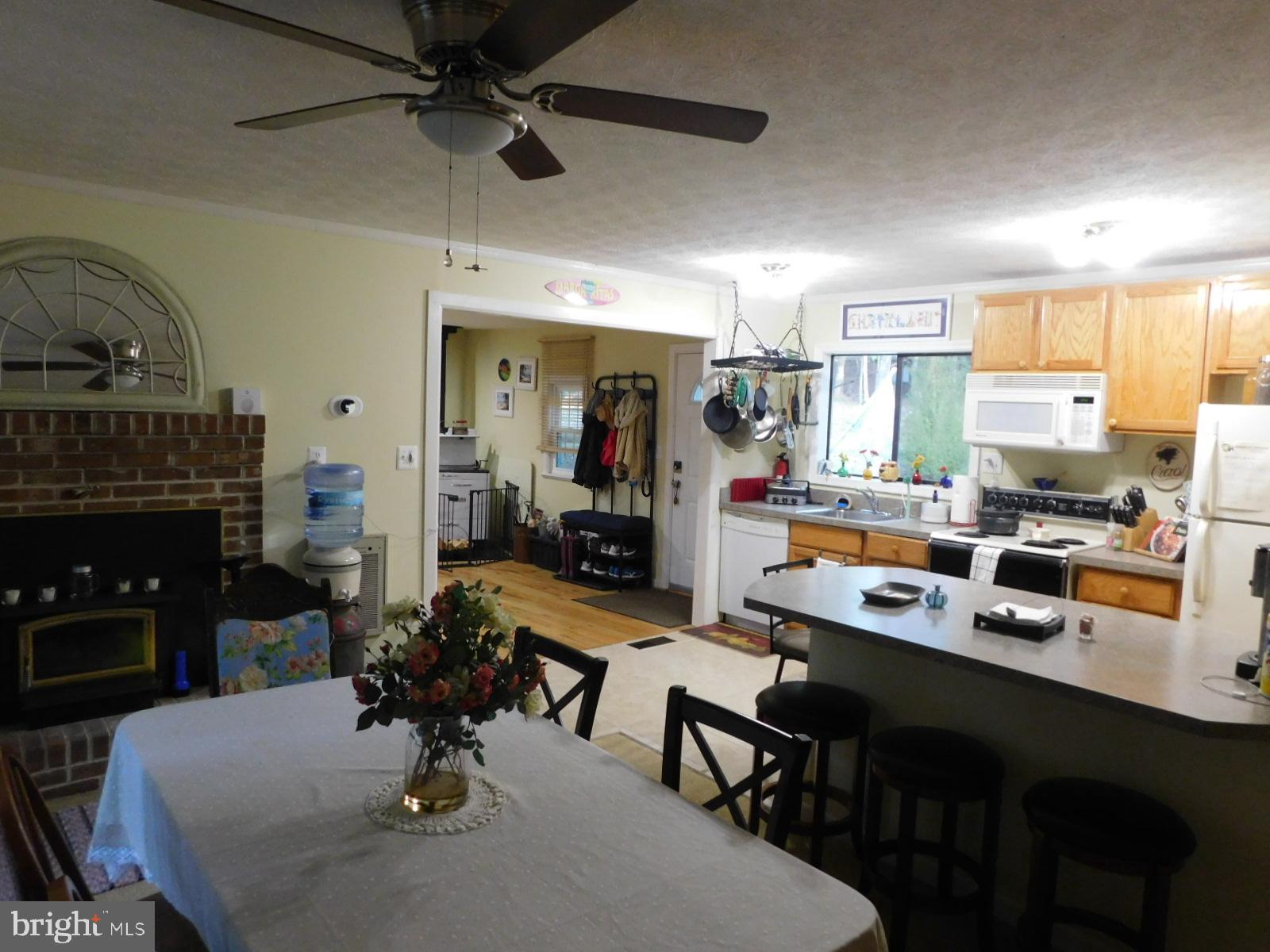 CABINS AT LOST RIVER - Residential