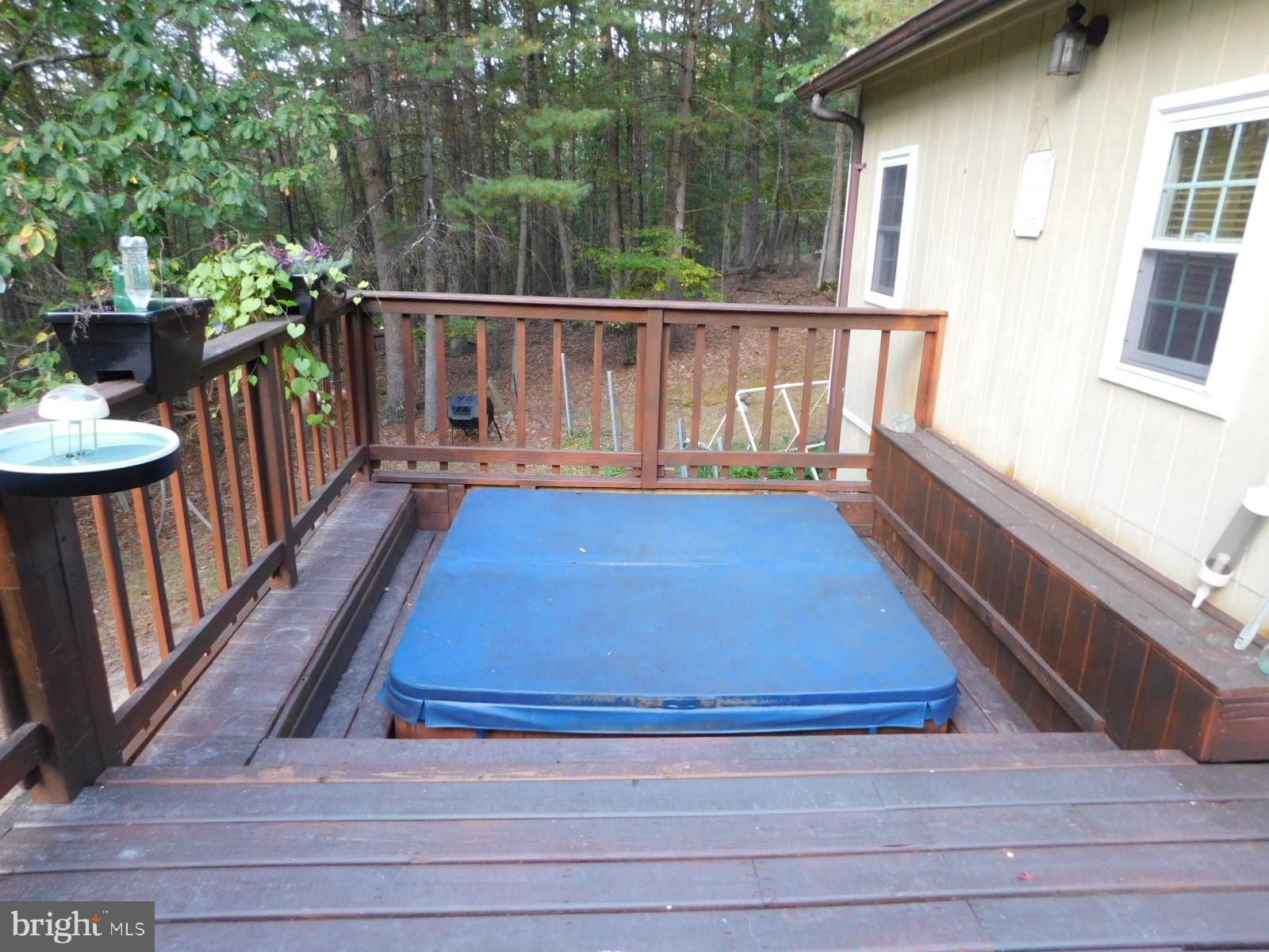 CABINS AT LOST RIVER - Residential