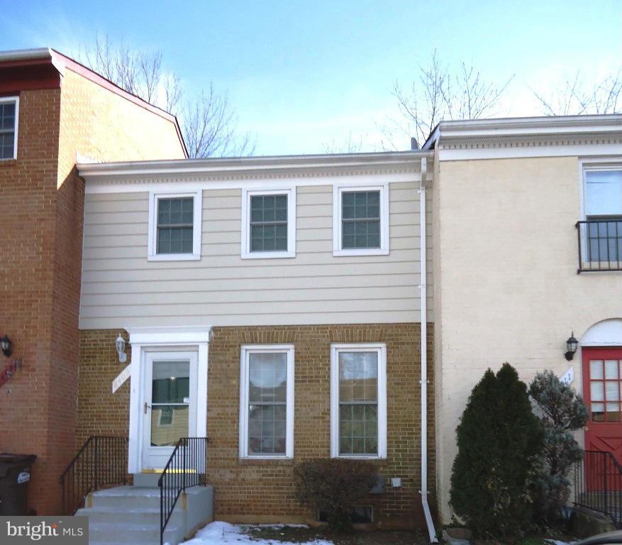 POINT OF WOODS - Residential