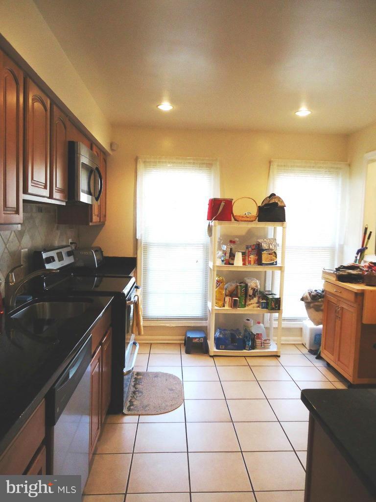 POINT OF WOODS - Residential