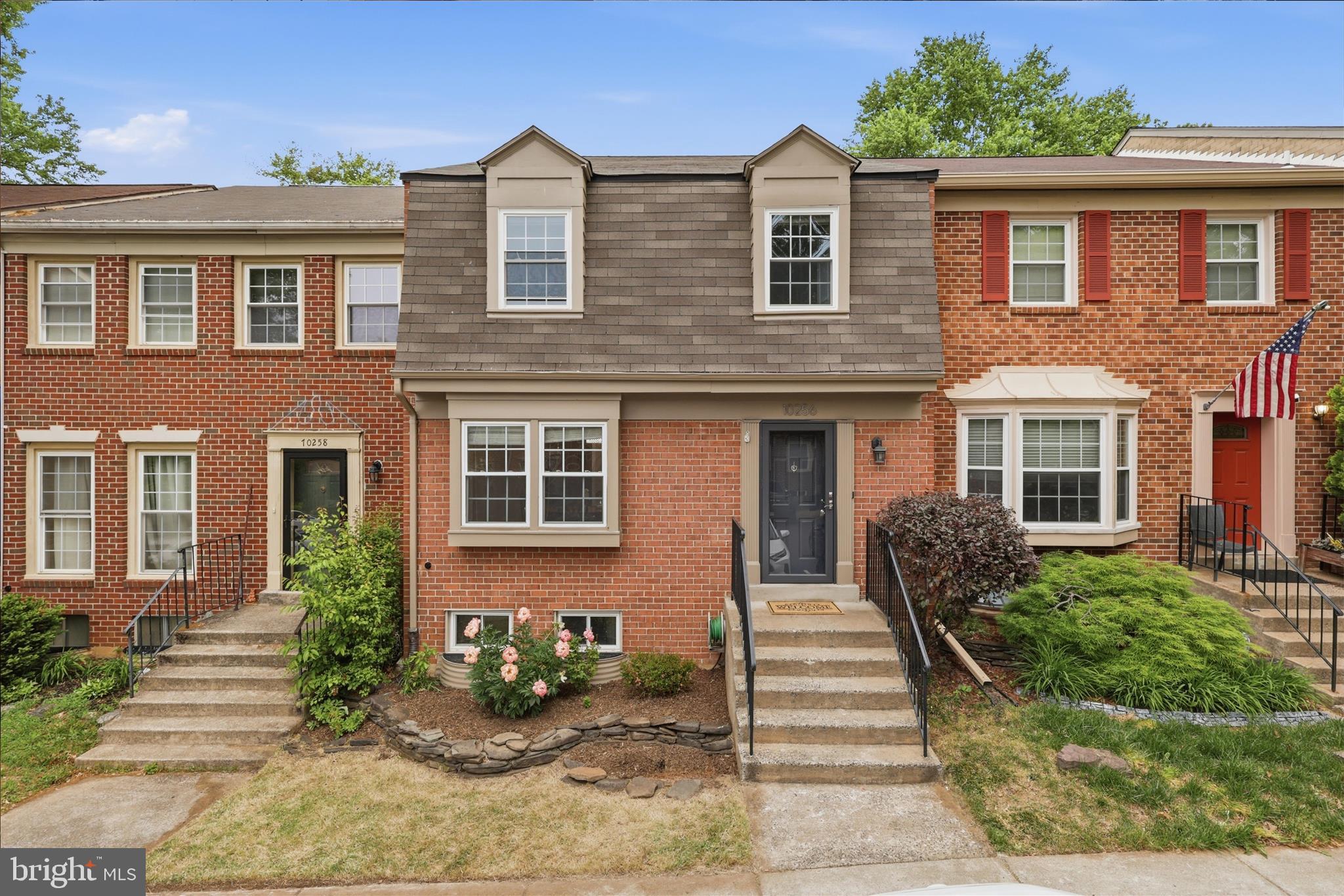 10256 FRIENDSHIP COURT