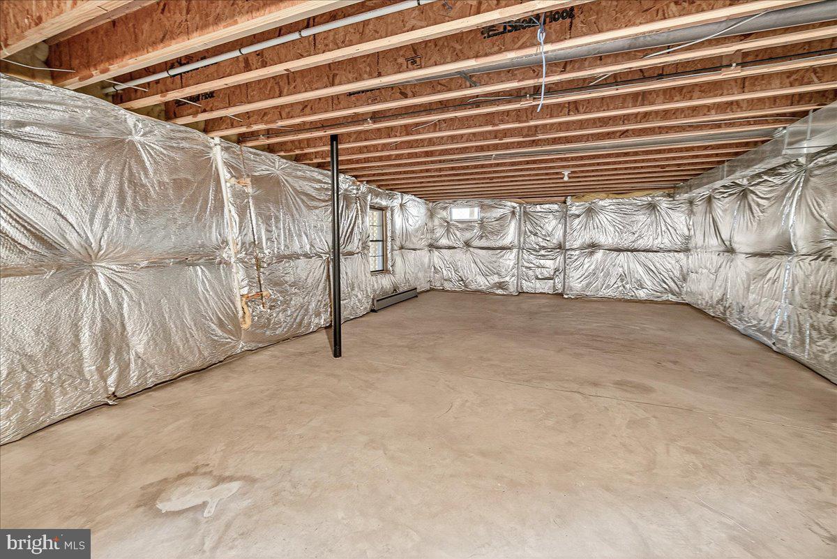 WOODS AT TAMA - Residential