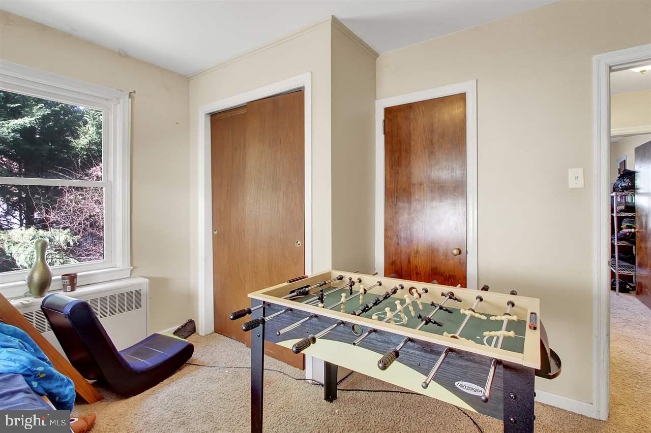 WILSHIRE HILLS - Residential