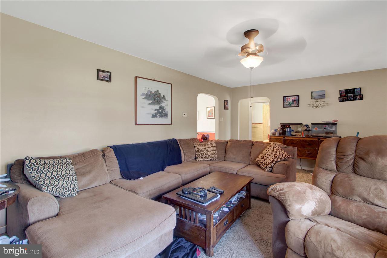 WILSHIRE HILLS - Residential