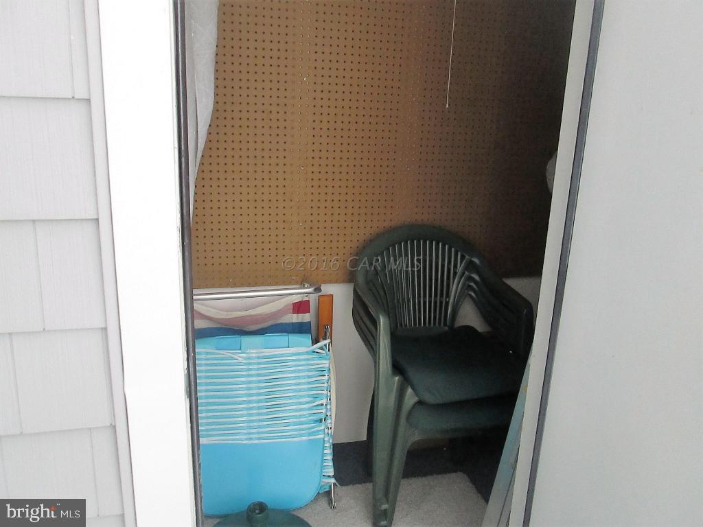 HIDDEN HARBOR - Residential