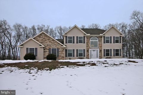 Homes For Sale - 1220 Old 522 Trl<br/> SELINSGROVE, PA 17870