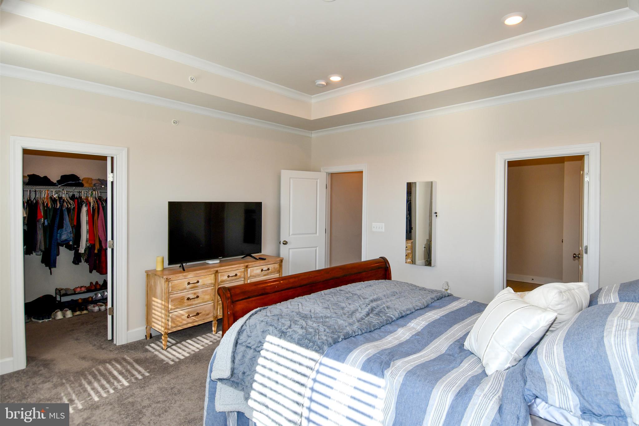 METRO WALK AT MOOREFIELD STATION - Residential