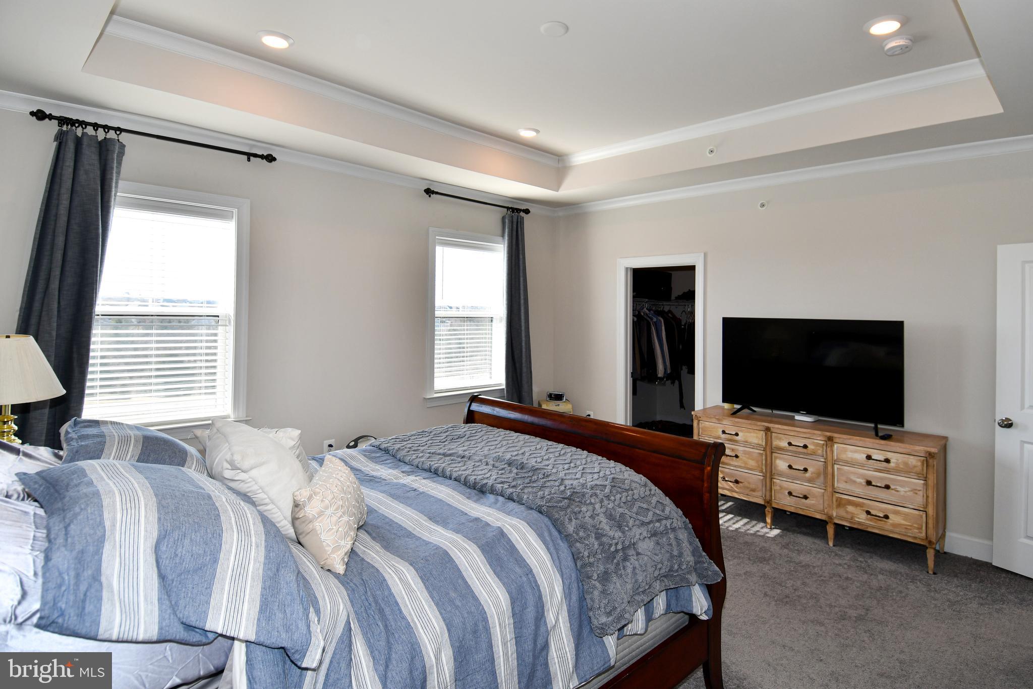 METRO WALK AT MOOREFIELD STATION - Residential