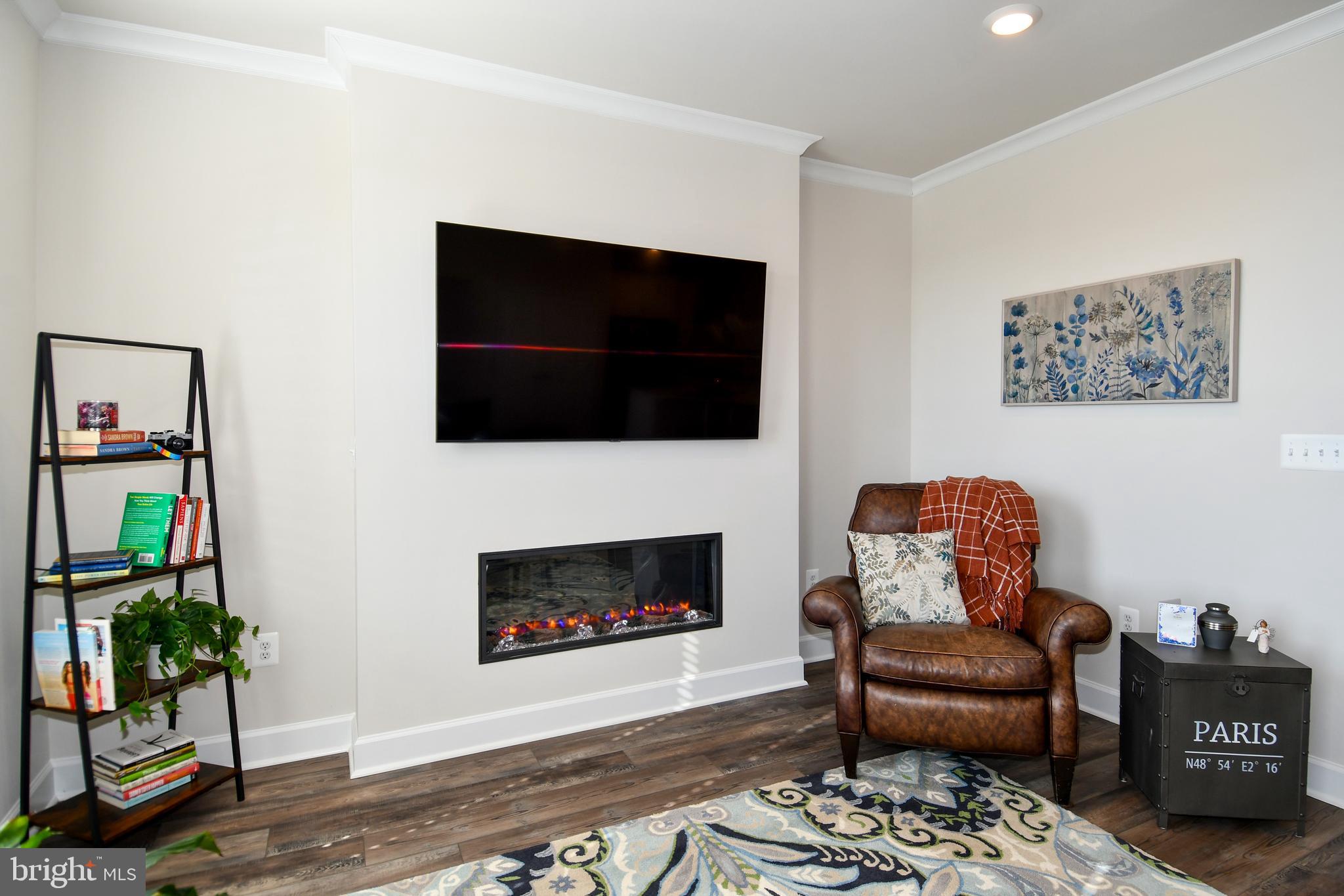 METRO WALK AT MOOREFIELD STATION - Residential