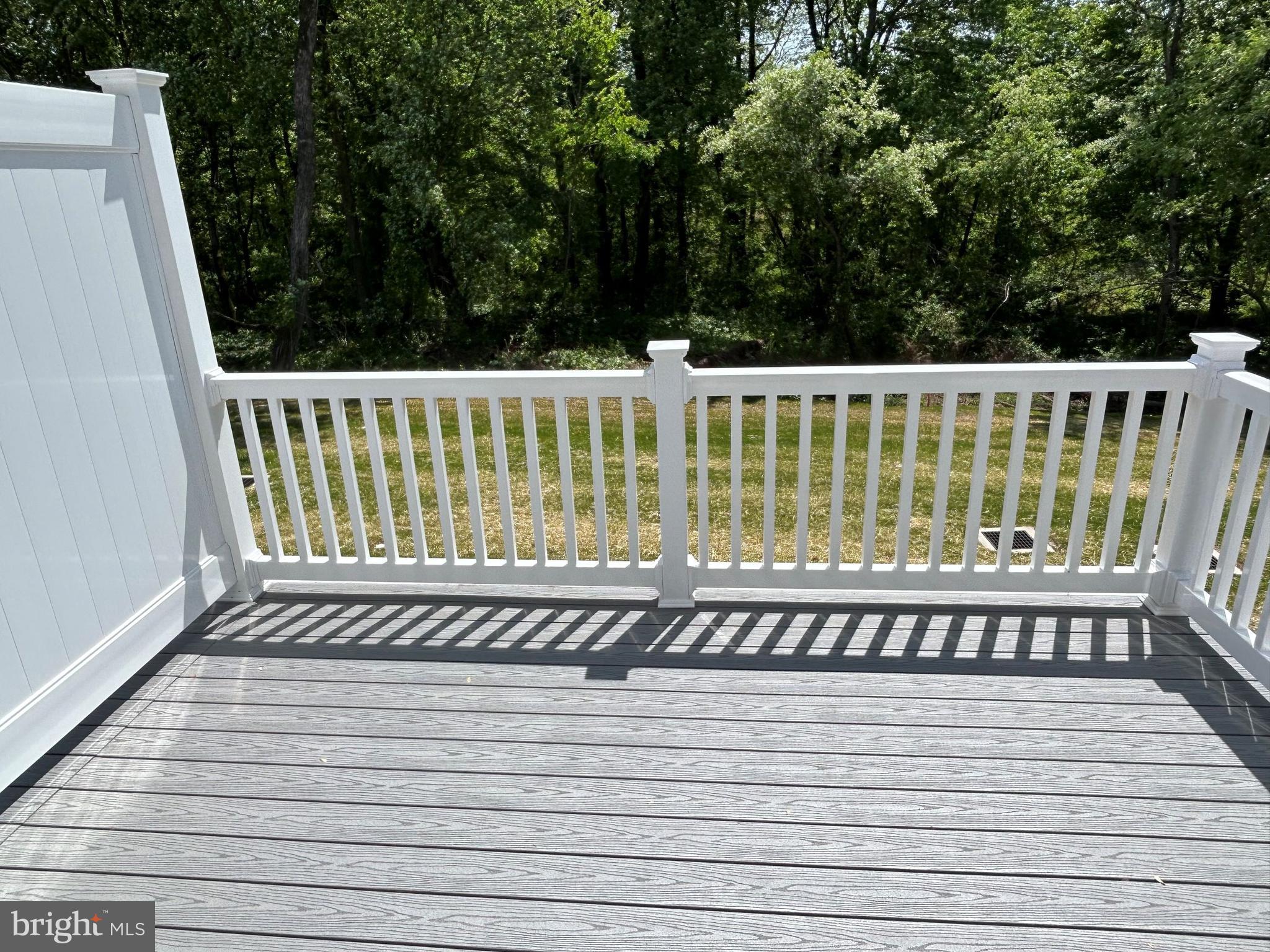 WOODLAND HILLS - Residential