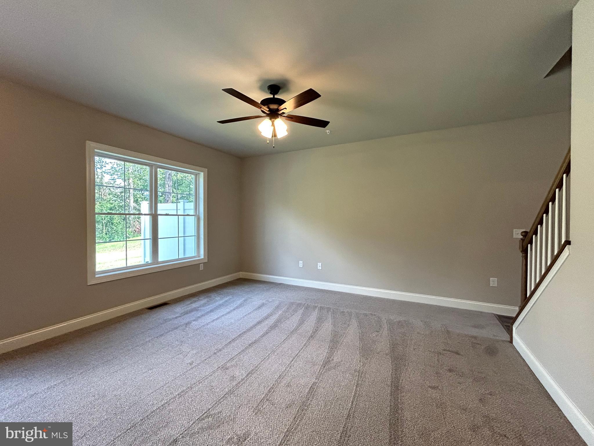 WOODLAND HILLS - Residential