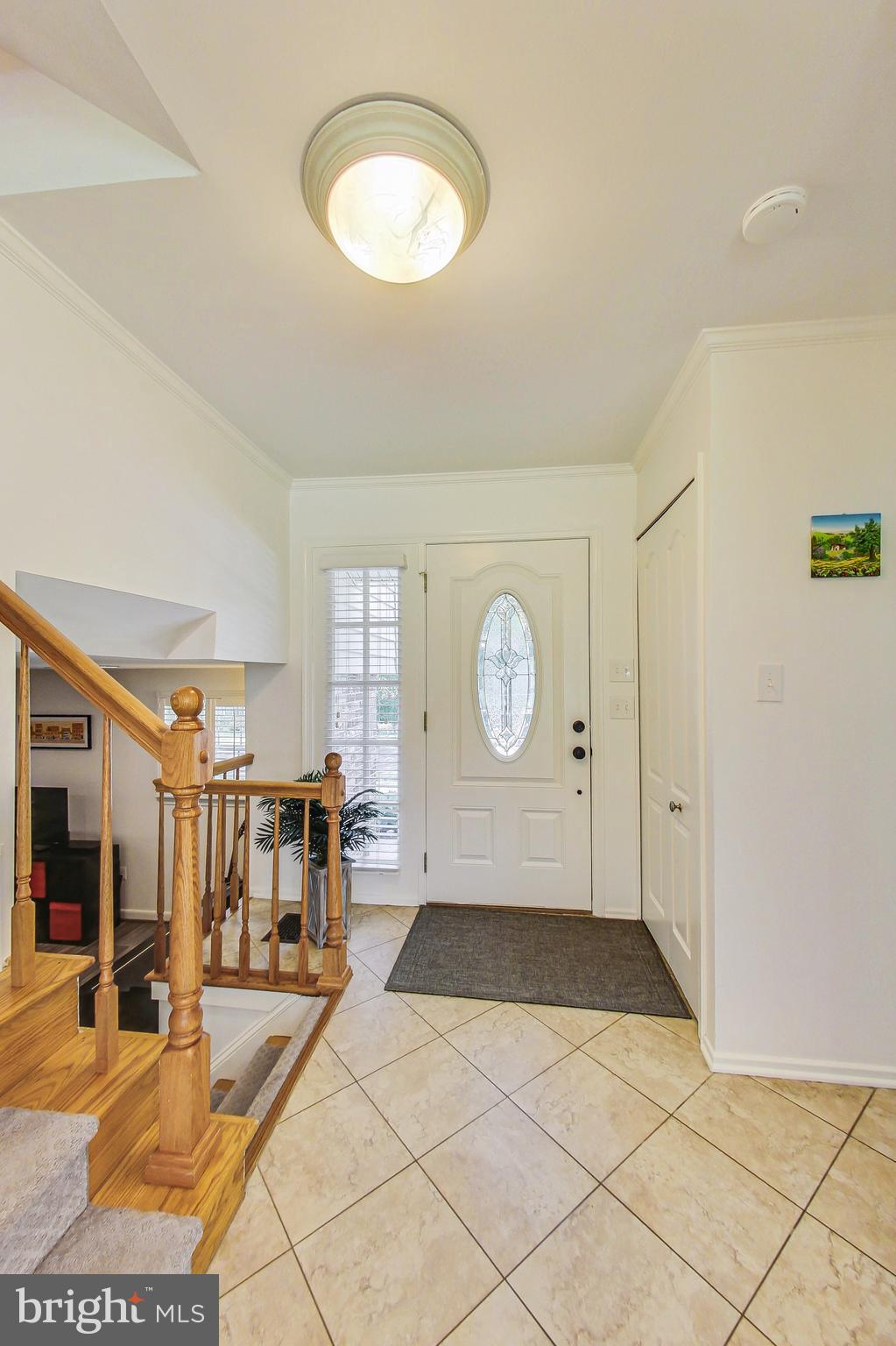 COUNTRY CLUB VIEW - Residential