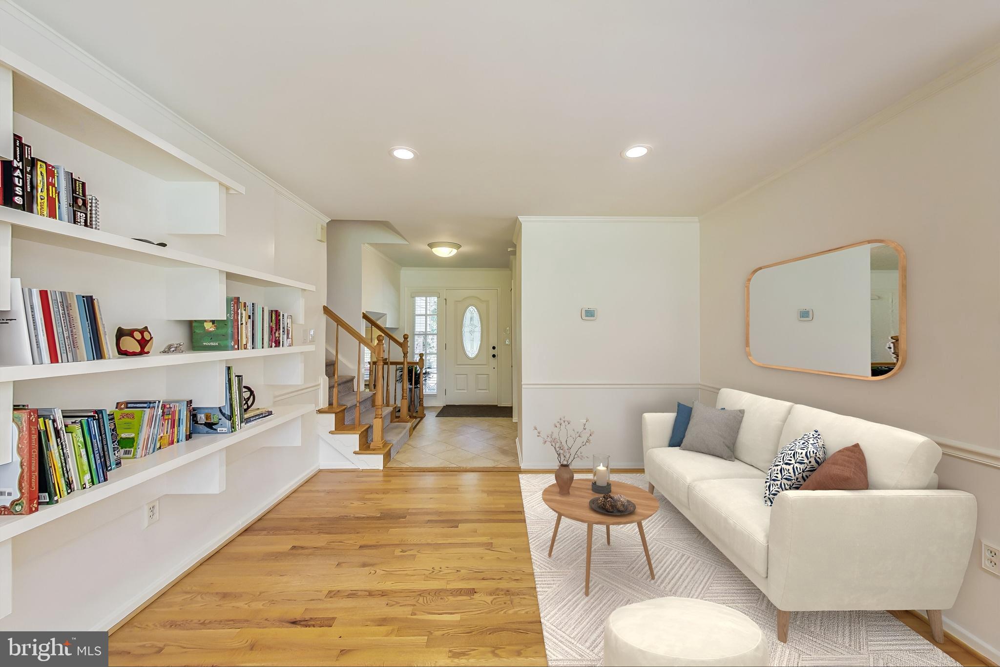 COUNTRY CLUB VIEW - Residential