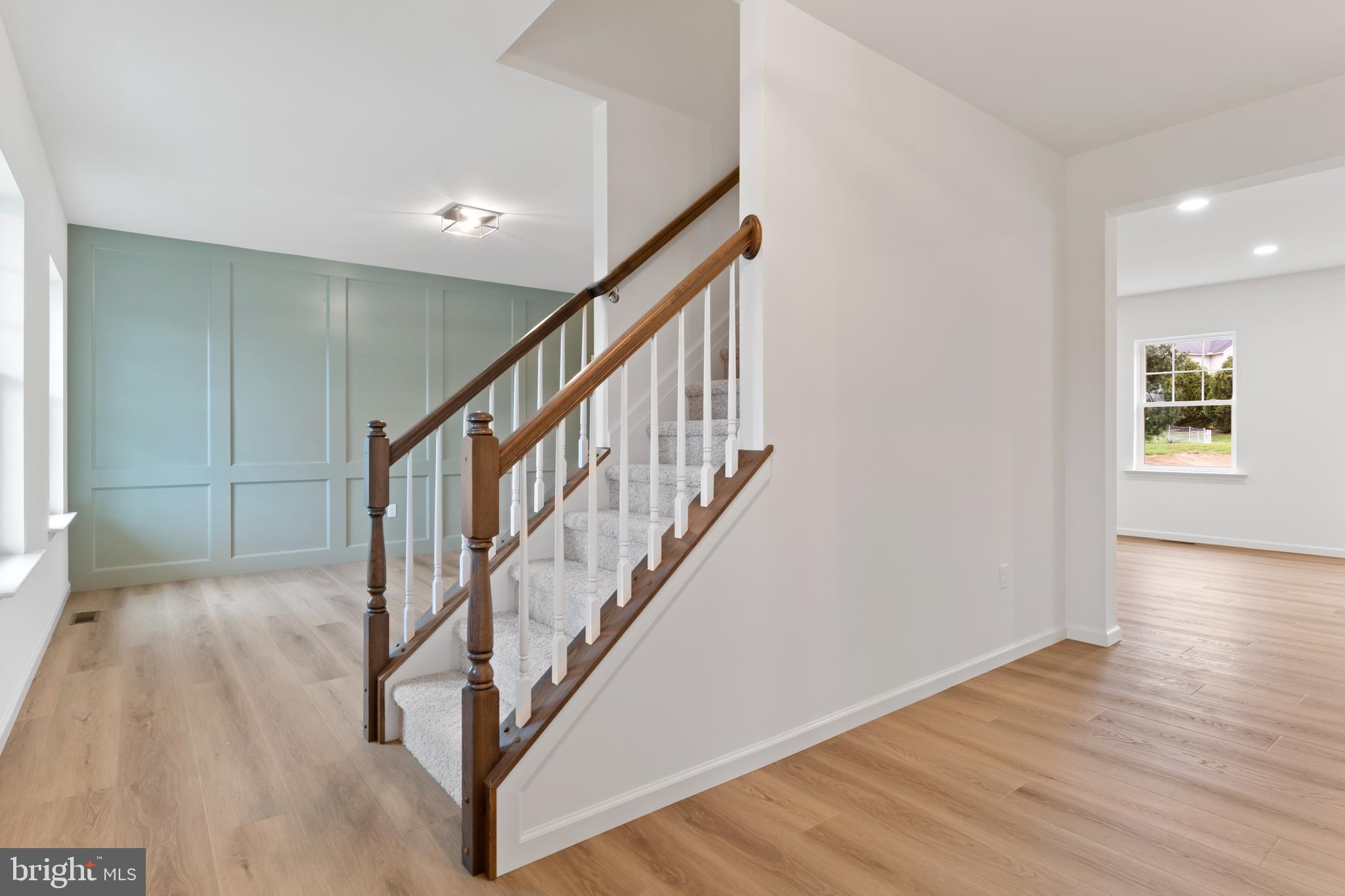 AUTUMN RIDGE - Residential