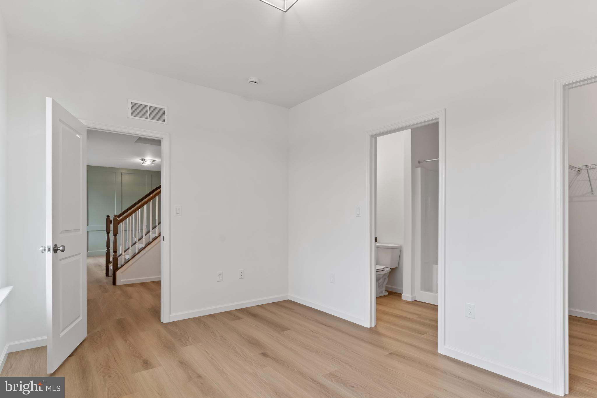AUTUMN RIDGE - Residential