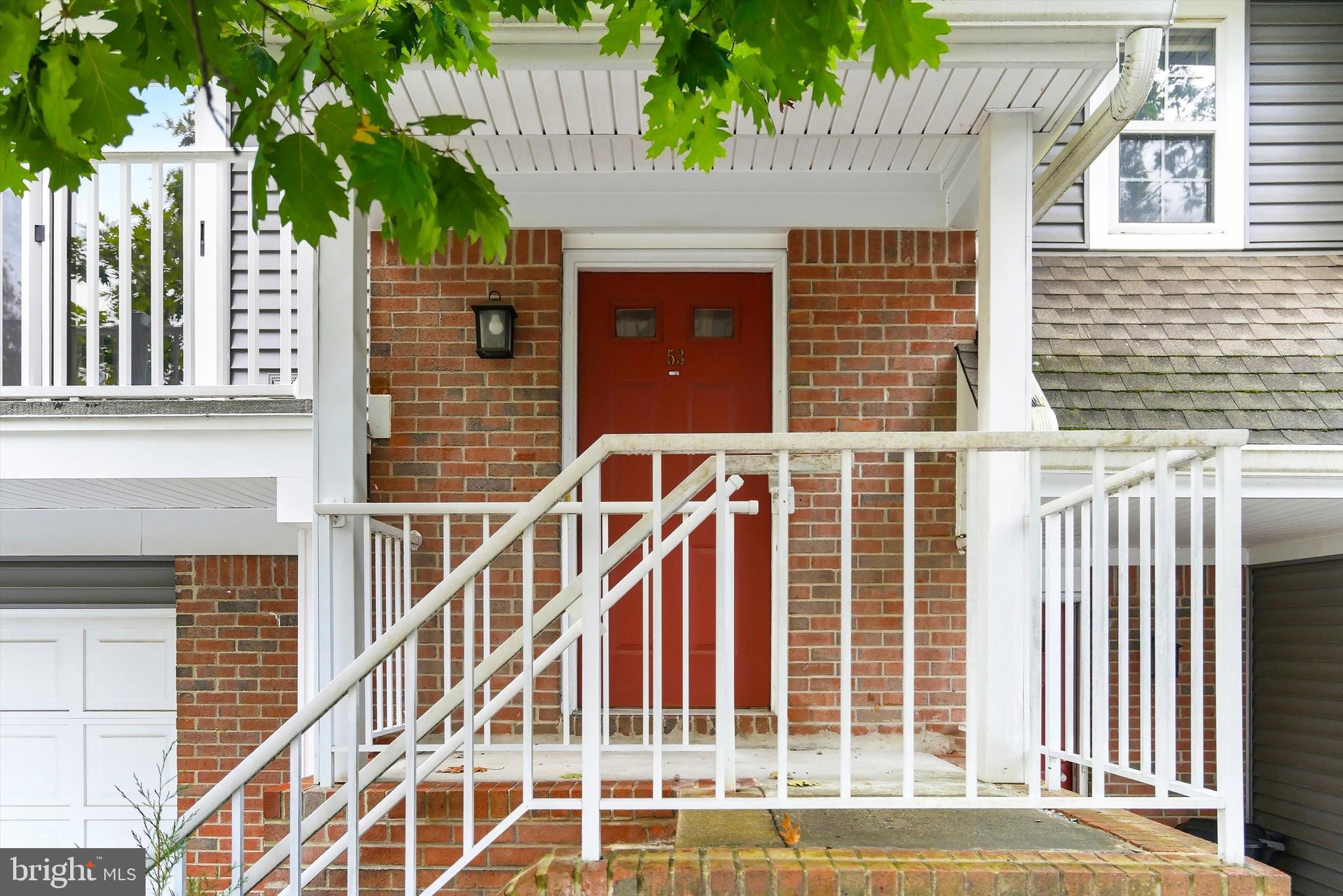 53 E SHREWSBURY PLACE