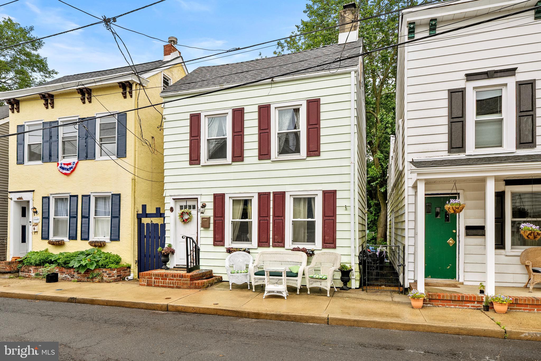 Photo 1 of 27 — 18 MILES AVENUE, BORDENTOWN, NJ 08505