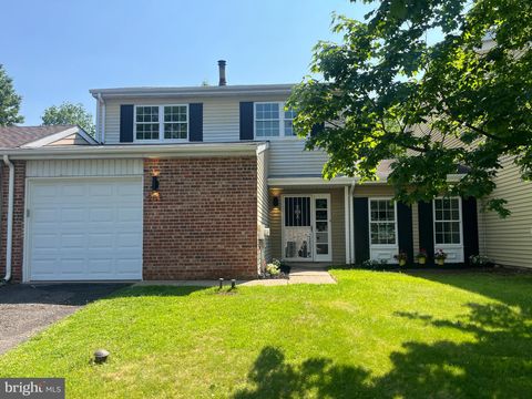 203 COMMONWEALTH DRIVE NEWTOWN PA 18940