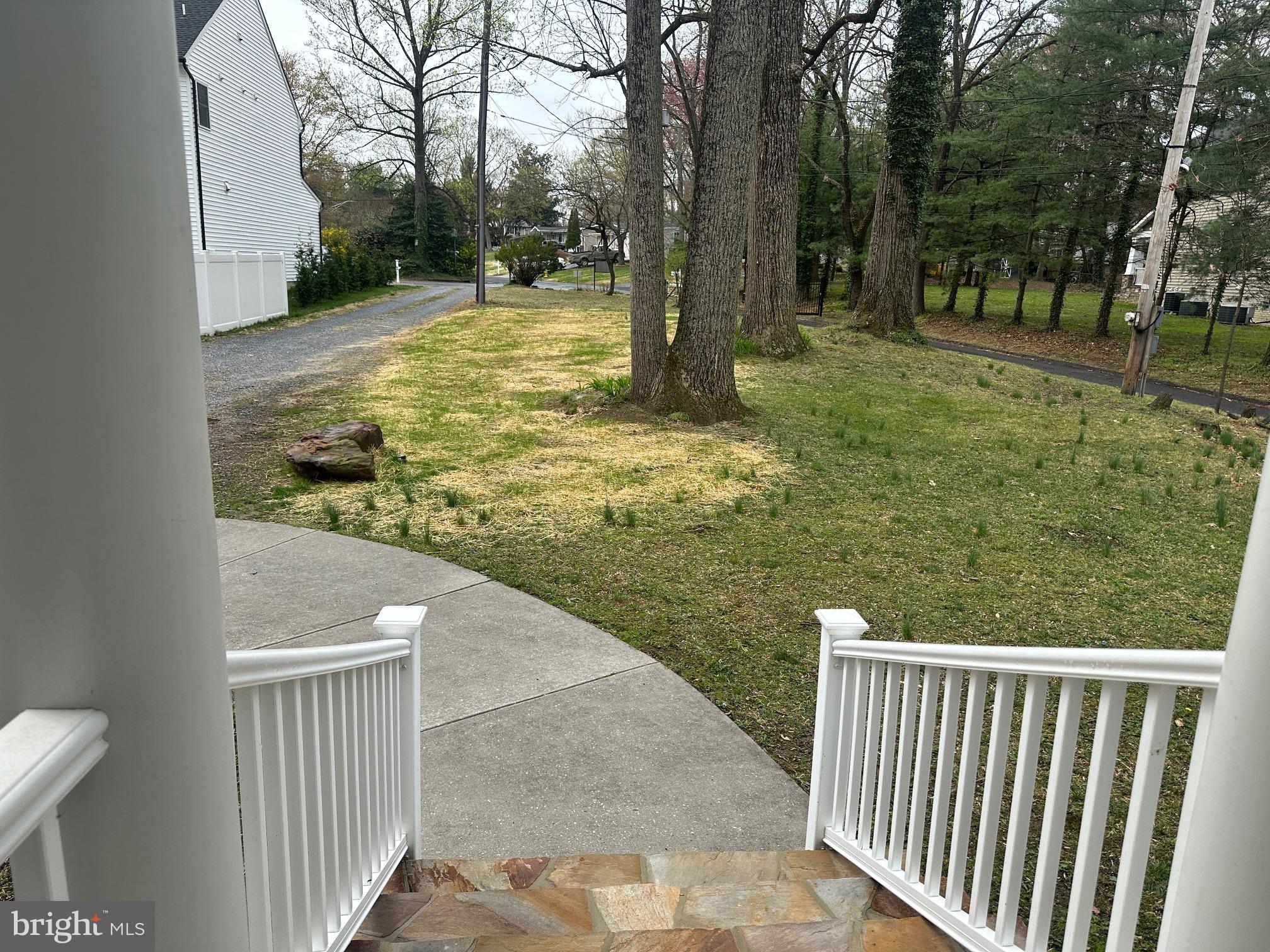 ARUNDEL PLAZA - Residential Lease