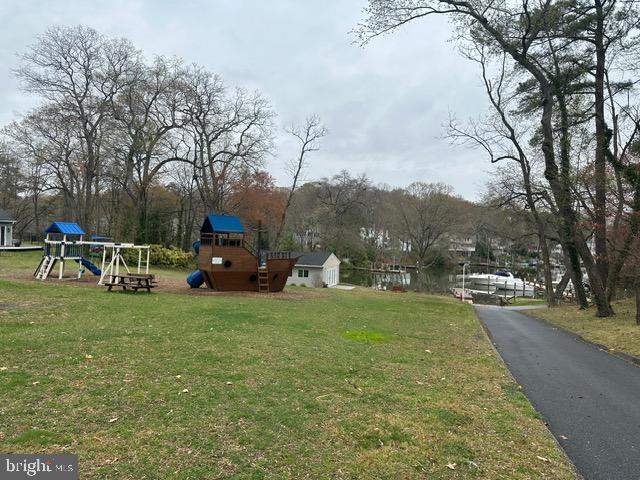 ARUNDEL PLAZA - Residential Lease