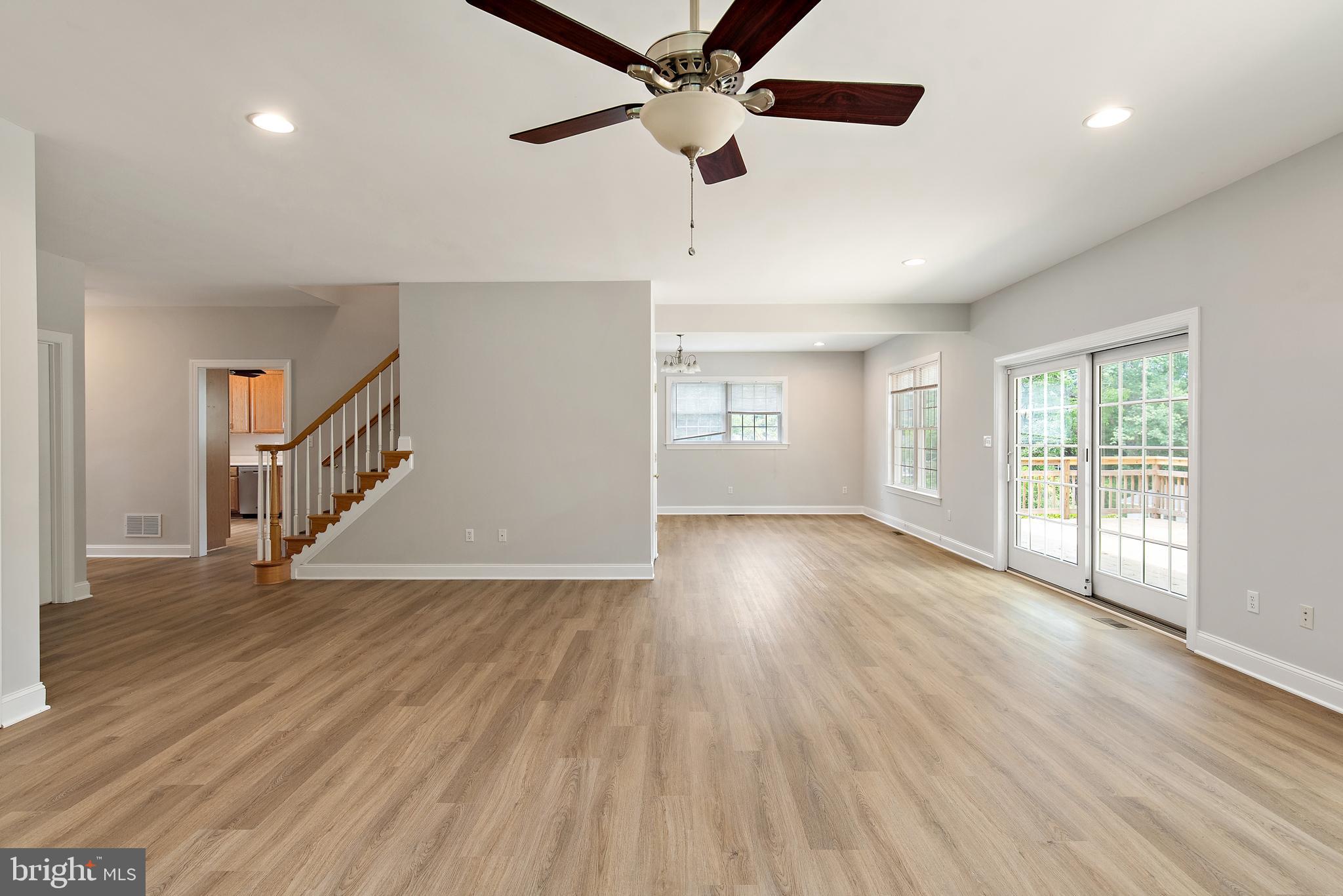 ARUNDEL PLAZA - Residential Lease