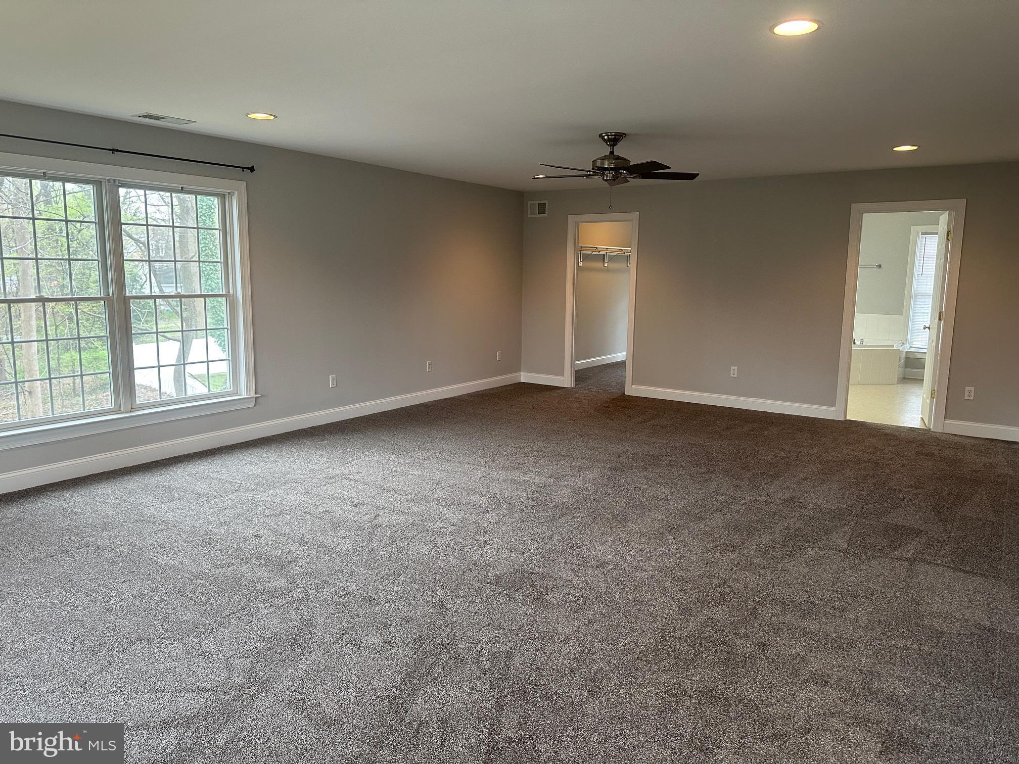 ARUNDEL PLAZA - Residential Lease