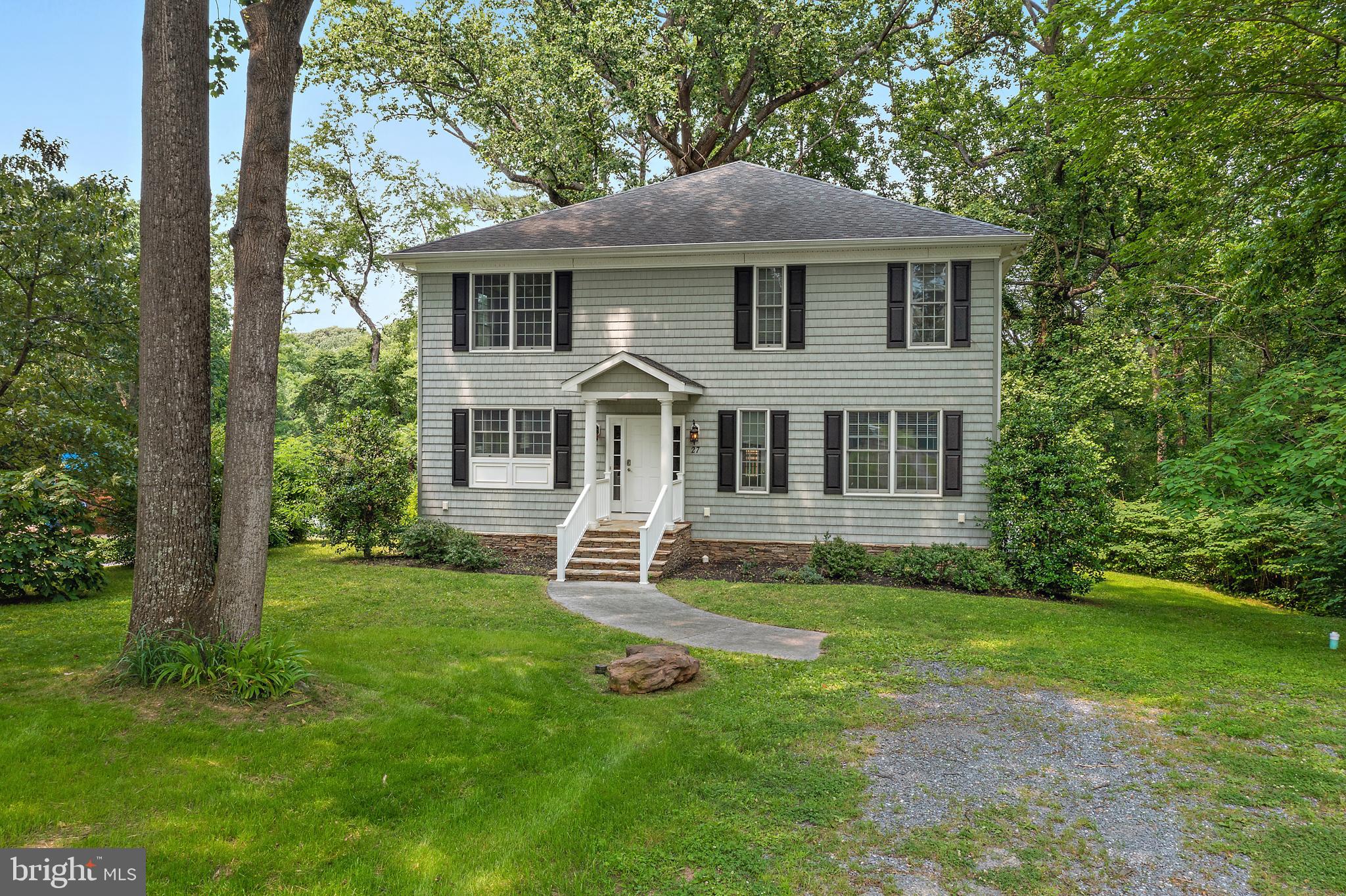 ARUNDEL PLAZA - Residential Lease