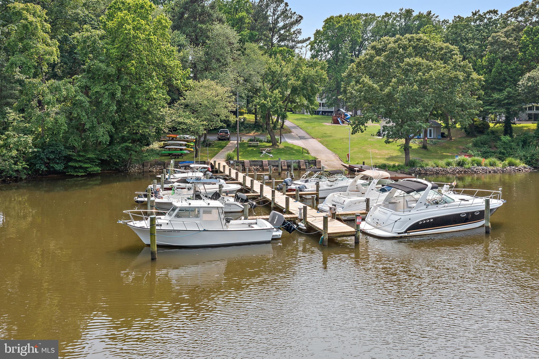 ARUNDEL PLAZA - Residential Lease