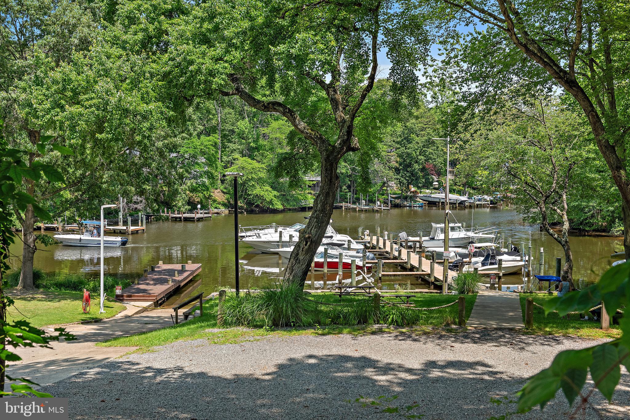 ARUNDEL PLAZA - Residential Lease