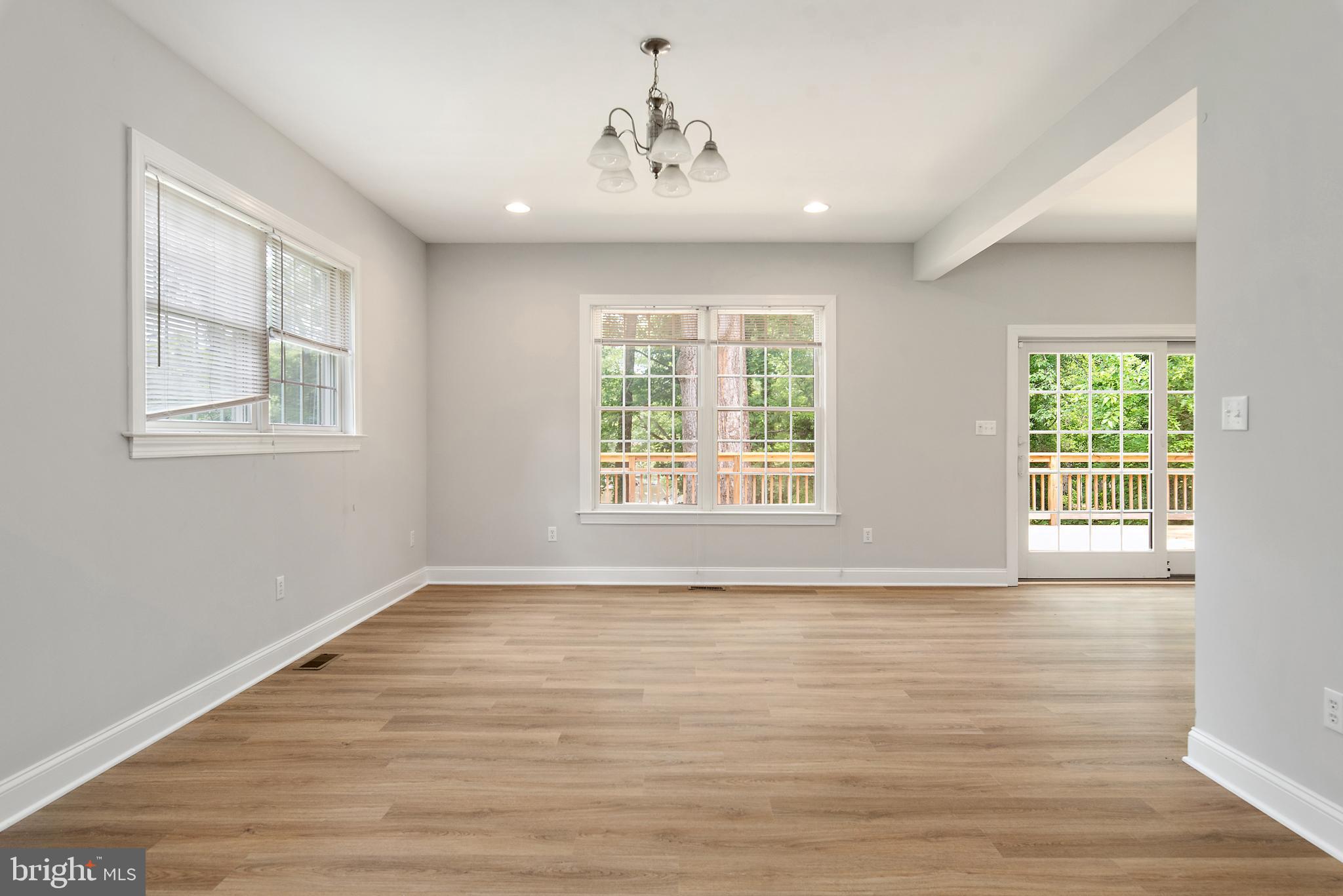 ARUNDEL PLAZA - Residential Lease