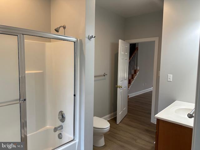 ARUNDEL PLAZA - Residential Lease